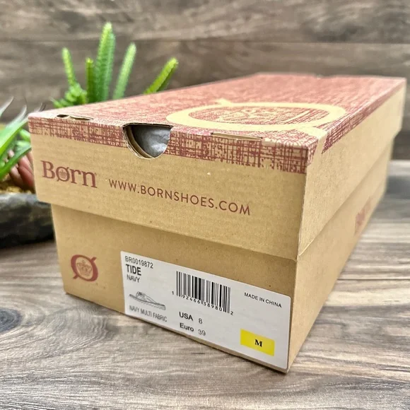 NIB Born Tide Plaid Flip Flops Thong Sandal Navy - Picture 11 of 11